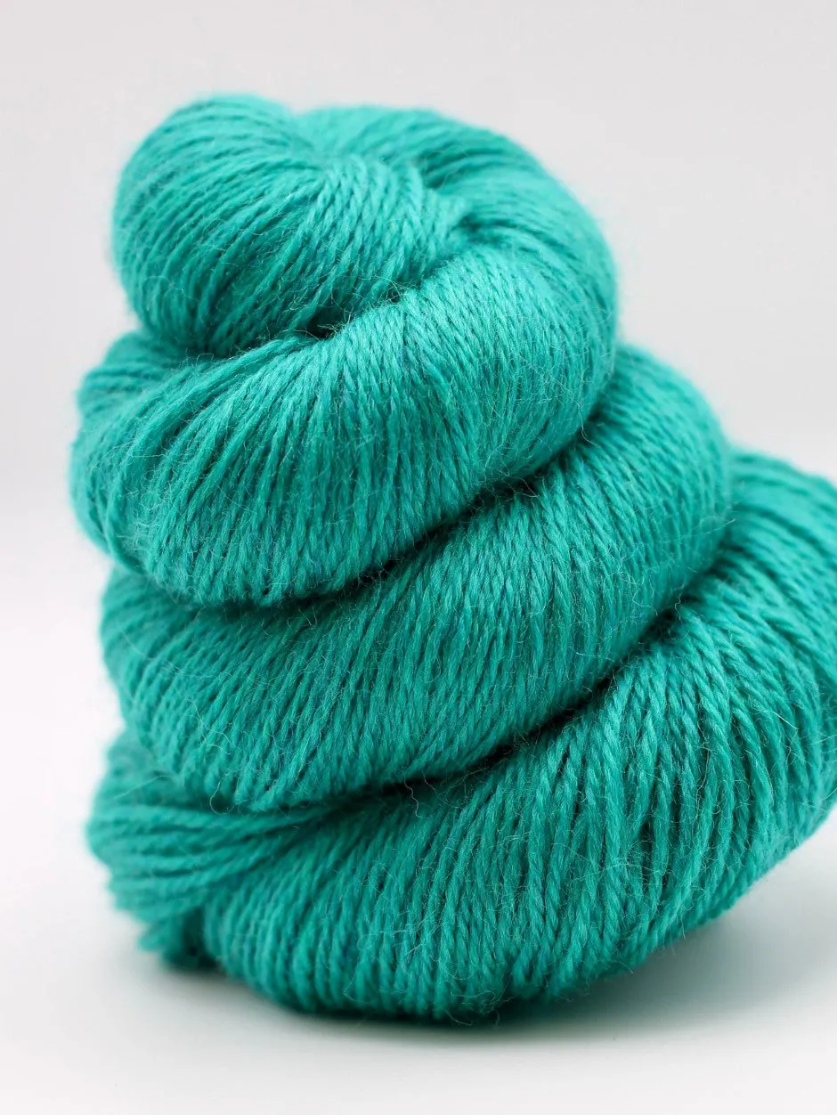 John Arbon Crown-shy Mütze Strickkit Drops of Jupiter Gr.1-3