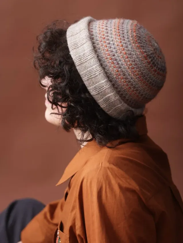 John Arbon Ambient Pop Hat Strickkit The Beautiful Ones