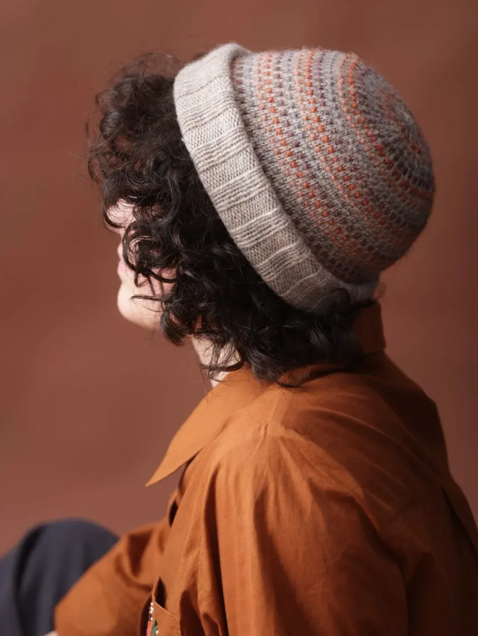 John Arbon Ambient Pop Hat Strickkit The Beautiful Ones