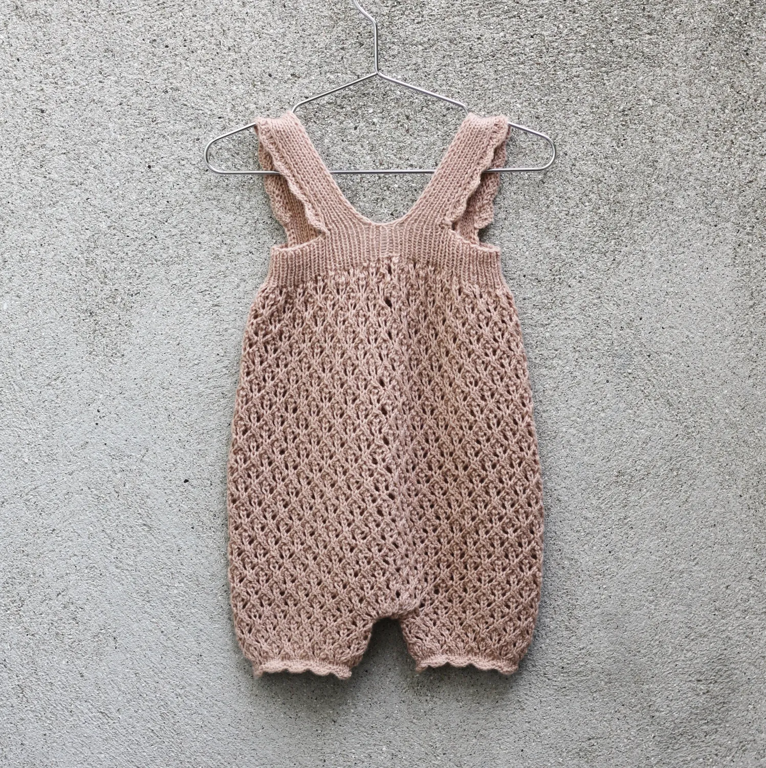 Knitting for Olive Uma SummerSuit Strickanleitung Deutsch Lochmuster