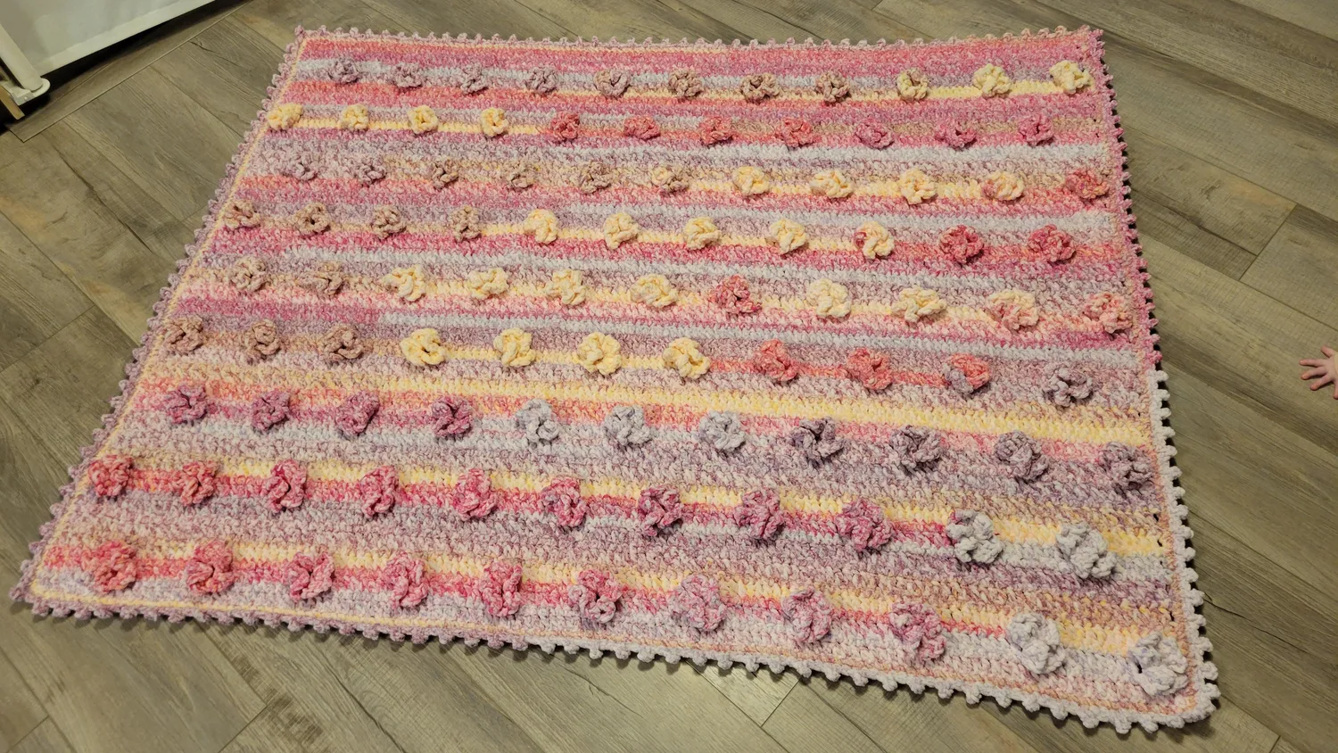 Bernat Blanket Ethereal Stripes Chenillegarn 300g gesprenkelt