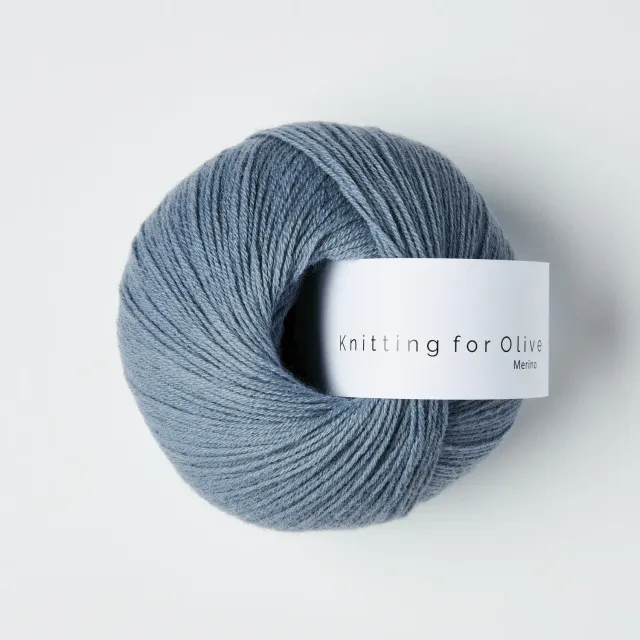 Knitting for Olive Merino Dusty Dove Blue Wolle 50g kühles Blaugrau