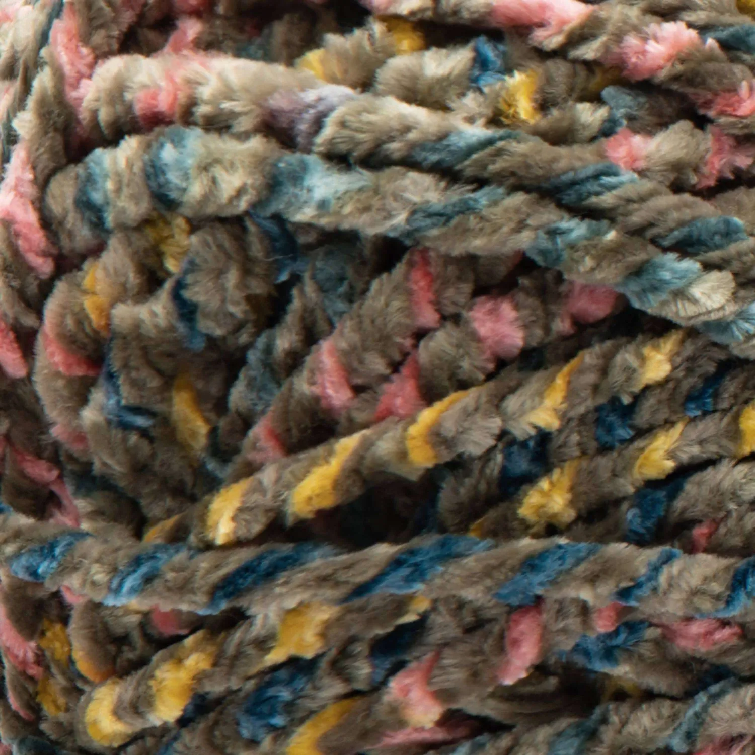 Bernat Velvet Twist Samtwolle Winter Garden bulky