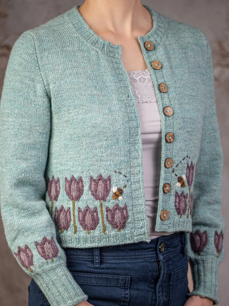 John Arbon Fosteriana Cardigan Strickkit Kurz Gr. 1-4