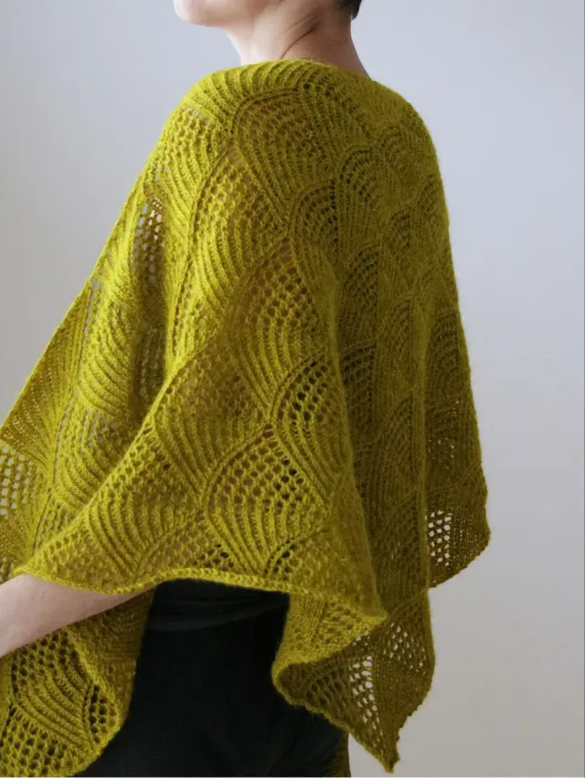 John Arbon Rainshine Shawl Strickkit Appledore DK Golden Knob