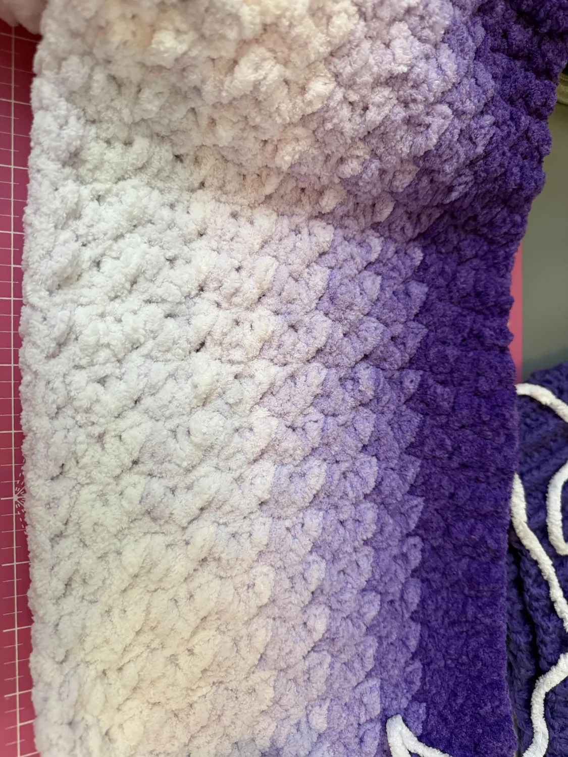 Bernat Blanket Perfect Phasing Chenillegarn 300g Verlauf