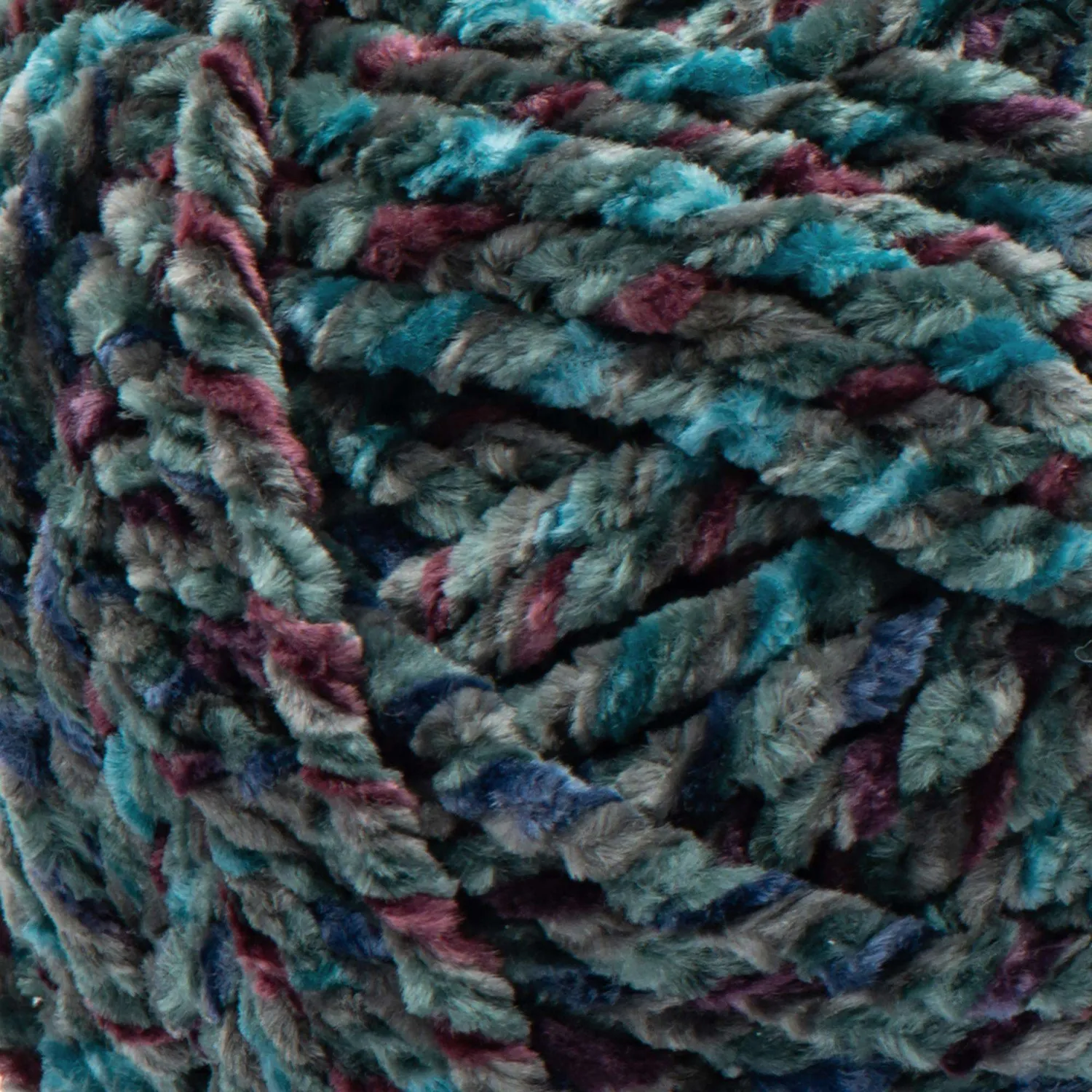 Bernat Velvet Twist Samtwolle Winter Garden bulky