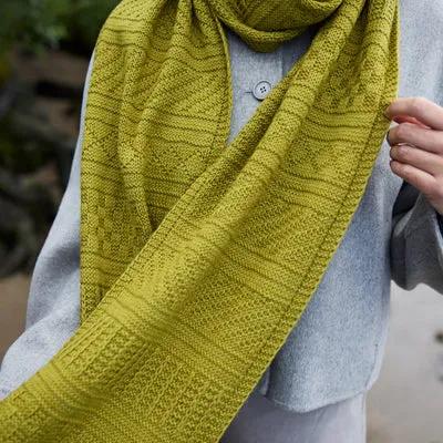 Rosy Green Wool Playful Day Strickanleitung Schal PDF Gansey