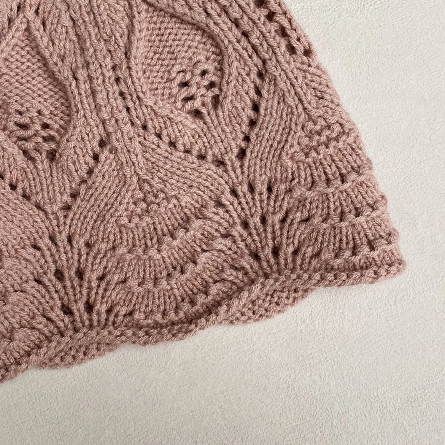 Knitting for Olive Lace Beanie Strickanleitung Lace-Mütze Deutsch