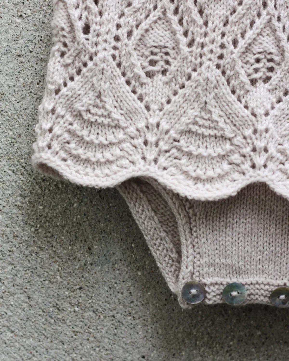 Knitting for Olive Lace Romper Dress Strickanleitung Baby Deutsch