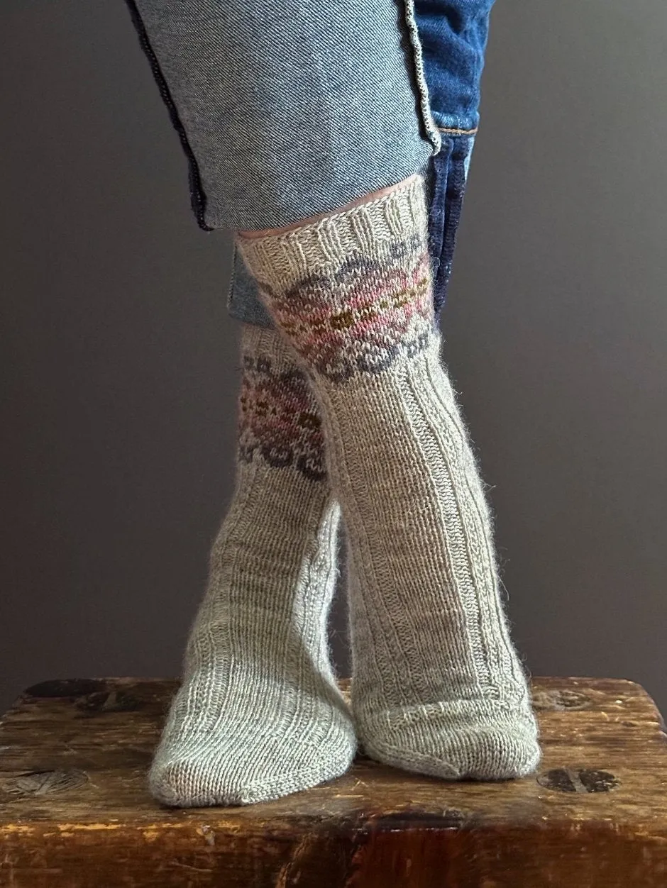 John Arbon Marcela Socks Strickkit Mizzle Sockenwolle