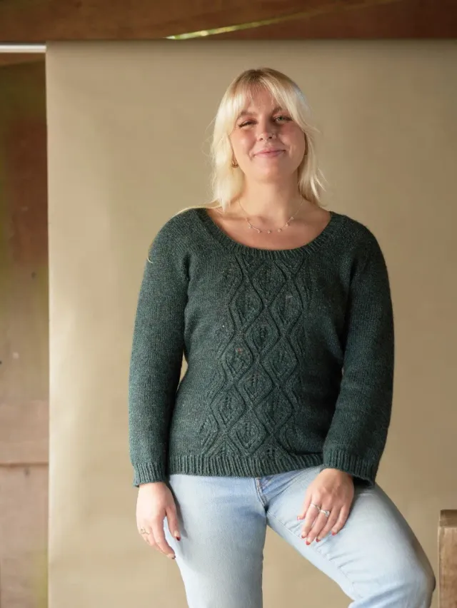 John Arbon Seafarer Wild Ivy Pullover Strickkit Hydra