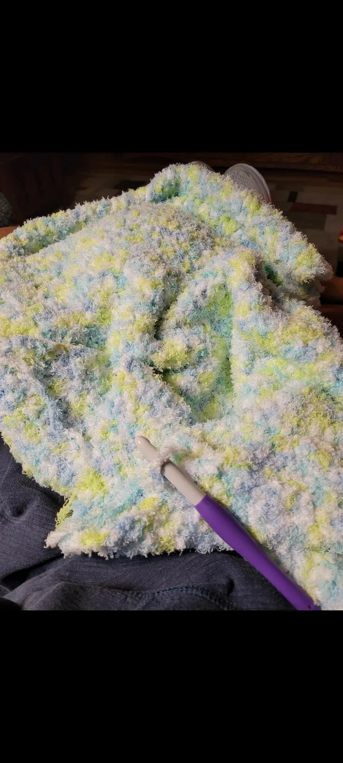 Bernat Pipsqueak Garn Flauschgarn Babydecke Chenille