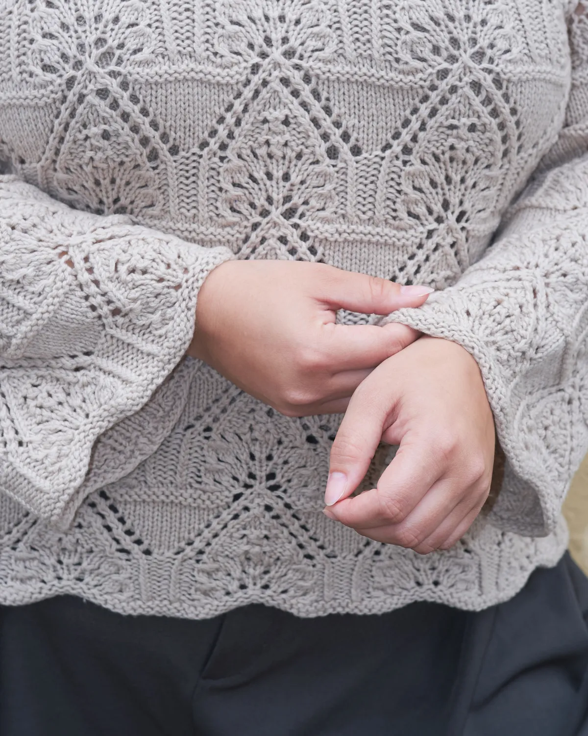 Knitting for Olive Madeleine Strickanleitung Lochmusterpullover deutsch