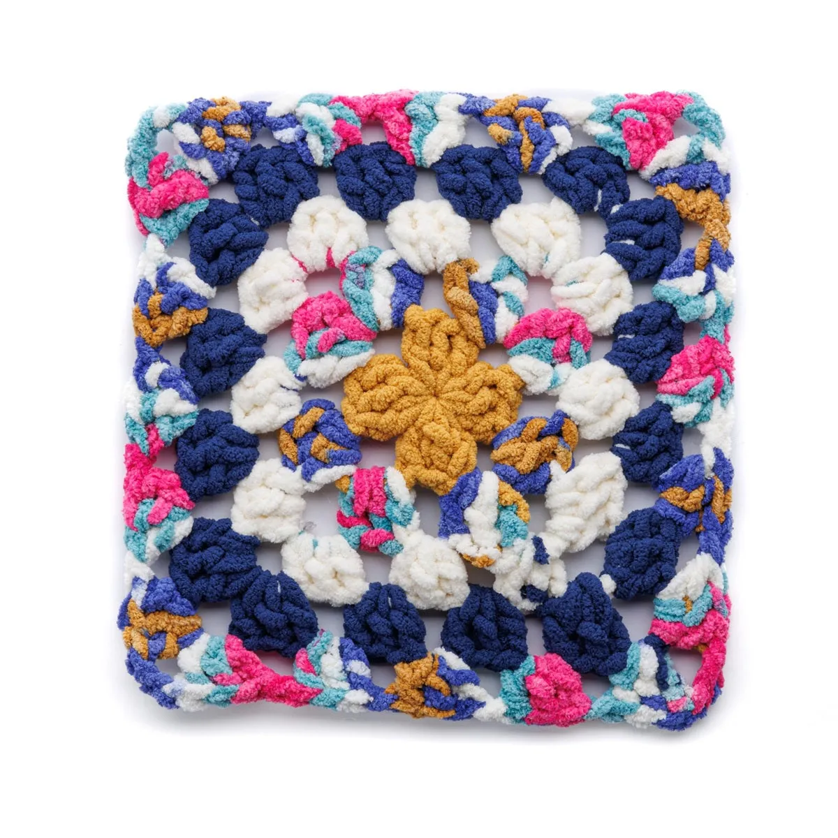 Bernat All In One Blanket Granny Chenillegarn Farbwechsel