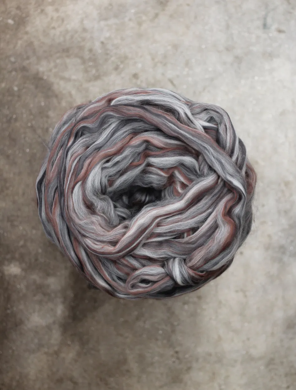 John Arbon Appledore Kammzug Fair Maid Spinnen 100g