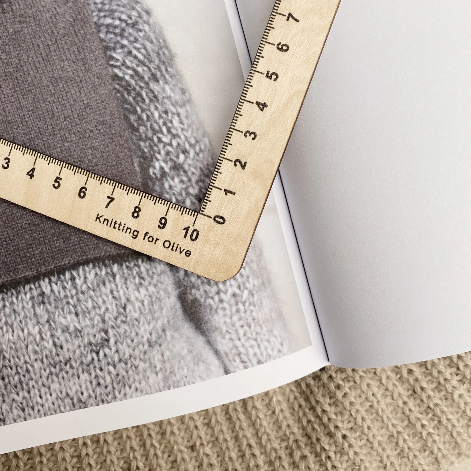 Knitting for Olive Maschenlehre Stricklineal Holz 14cm beidseitig
