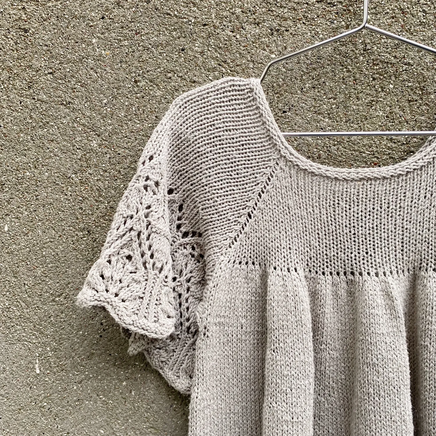 Knitting for Olive Lace Bat Anleitung Kinderkleid deutsch
