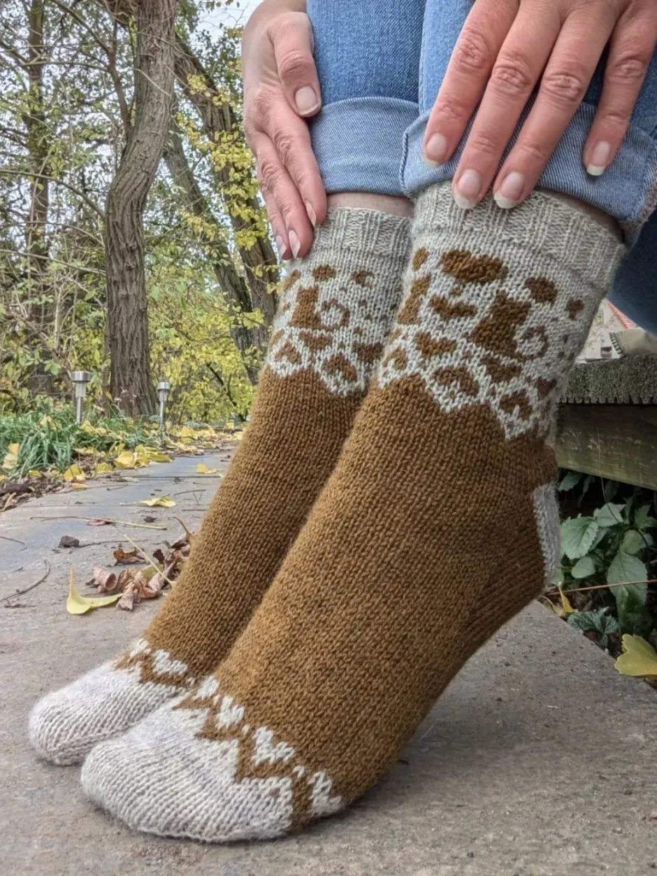 John Arbon Cat Love Socks Strickset Fuzzpig Mizzle Socke