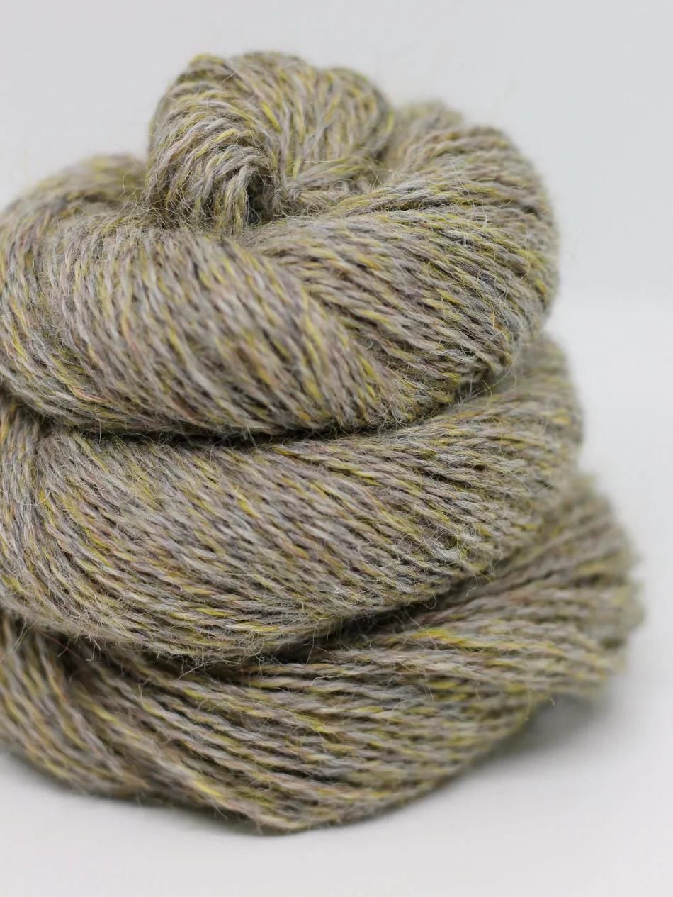 John Arbon Midland Cardigan Strickkit Golden Knob Gr.1-3 Wolle