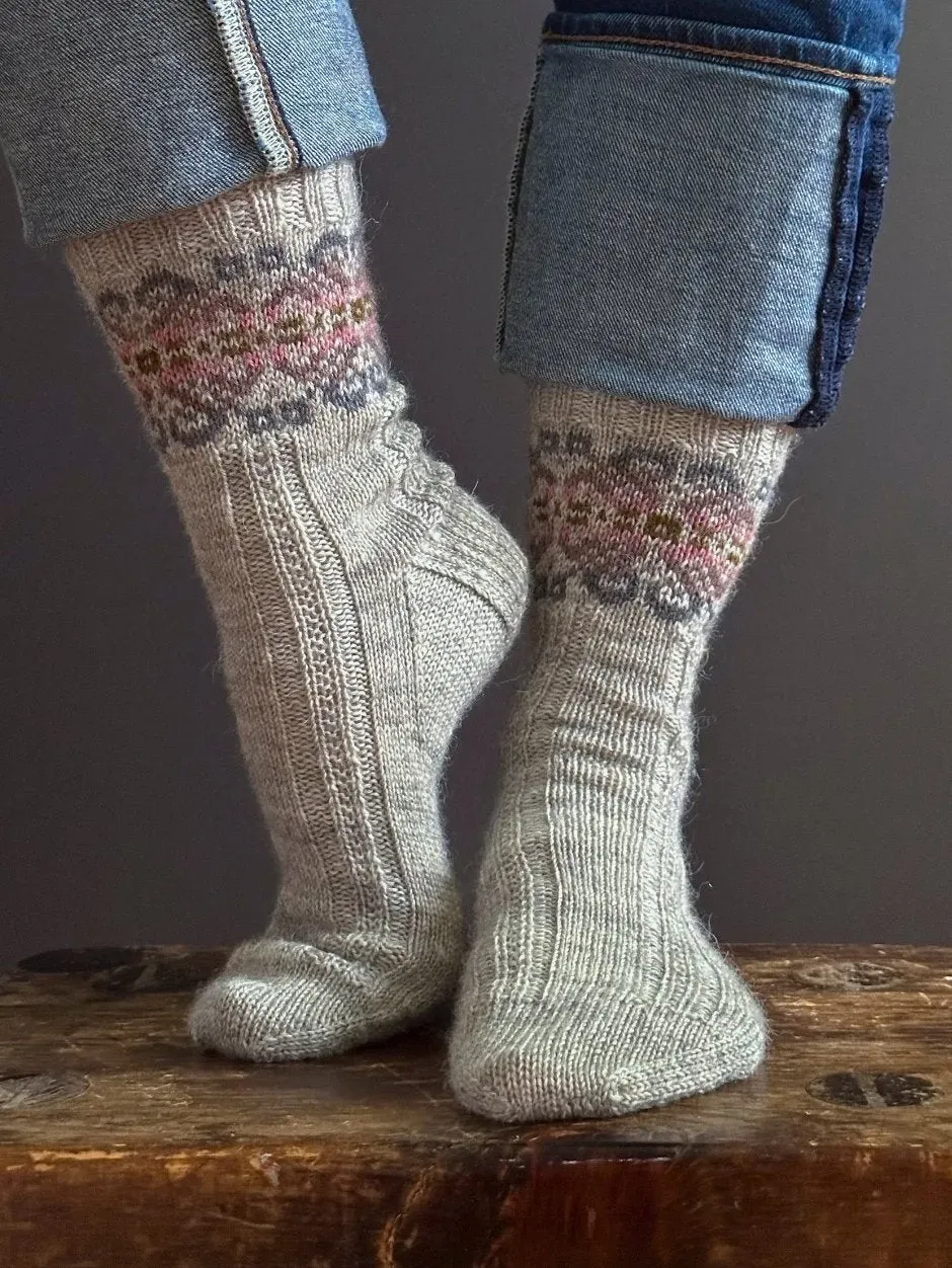 John Arbon Marcela Socks Strickkit Mizzle Sockenwolle