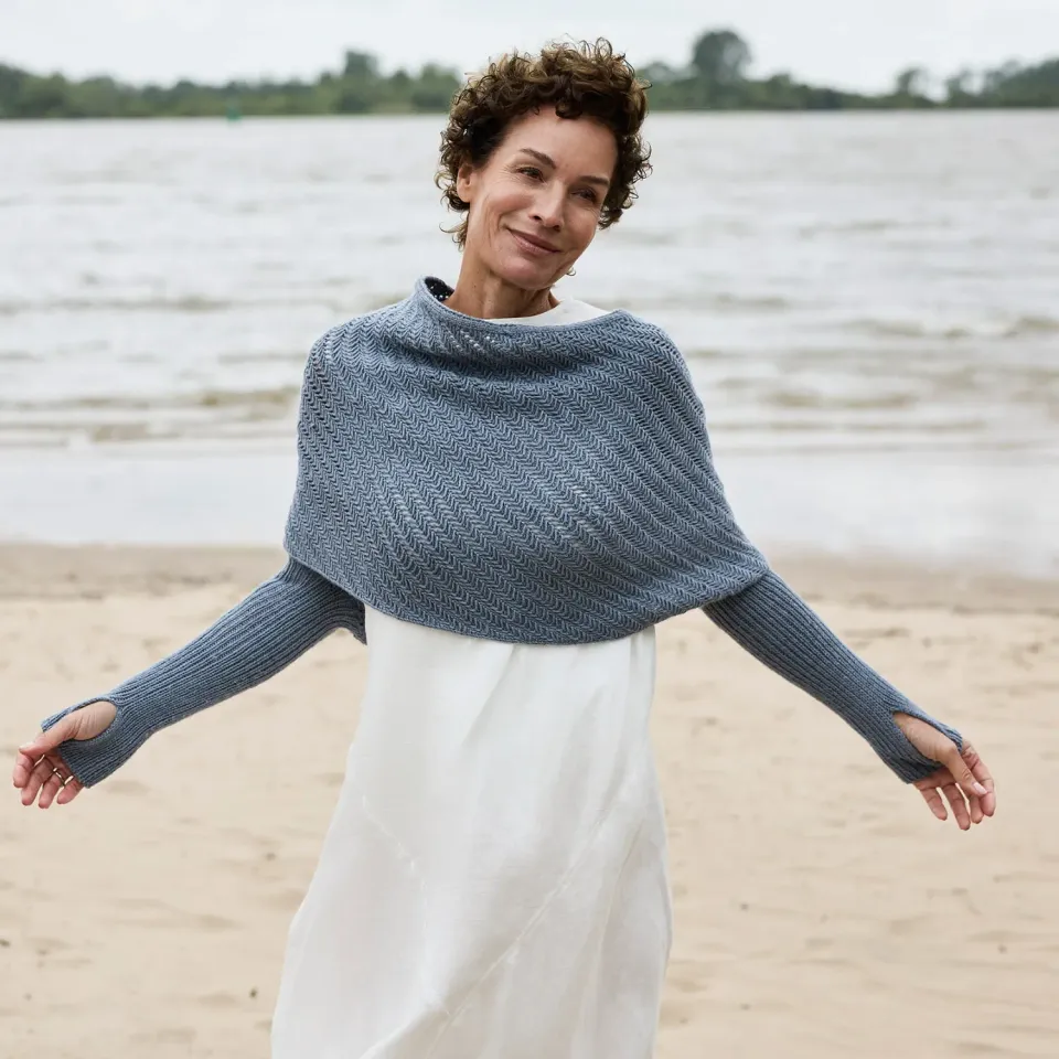 Rosy Green Wool Crossway Wrap Strickanleitung Ärmelschal PDF