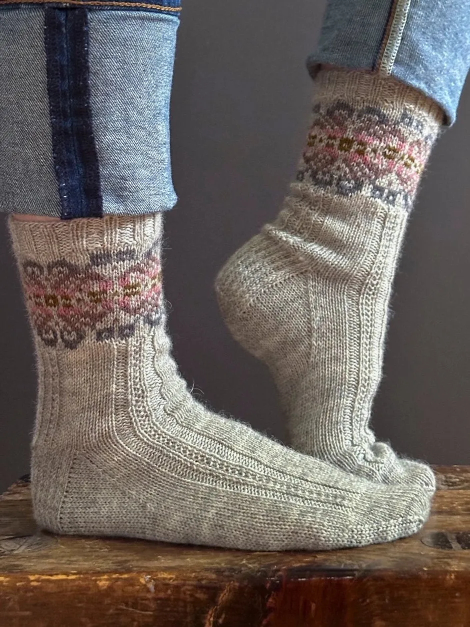 John Arbon Marcela Socks Strickkit Mizzle Sockenwolle