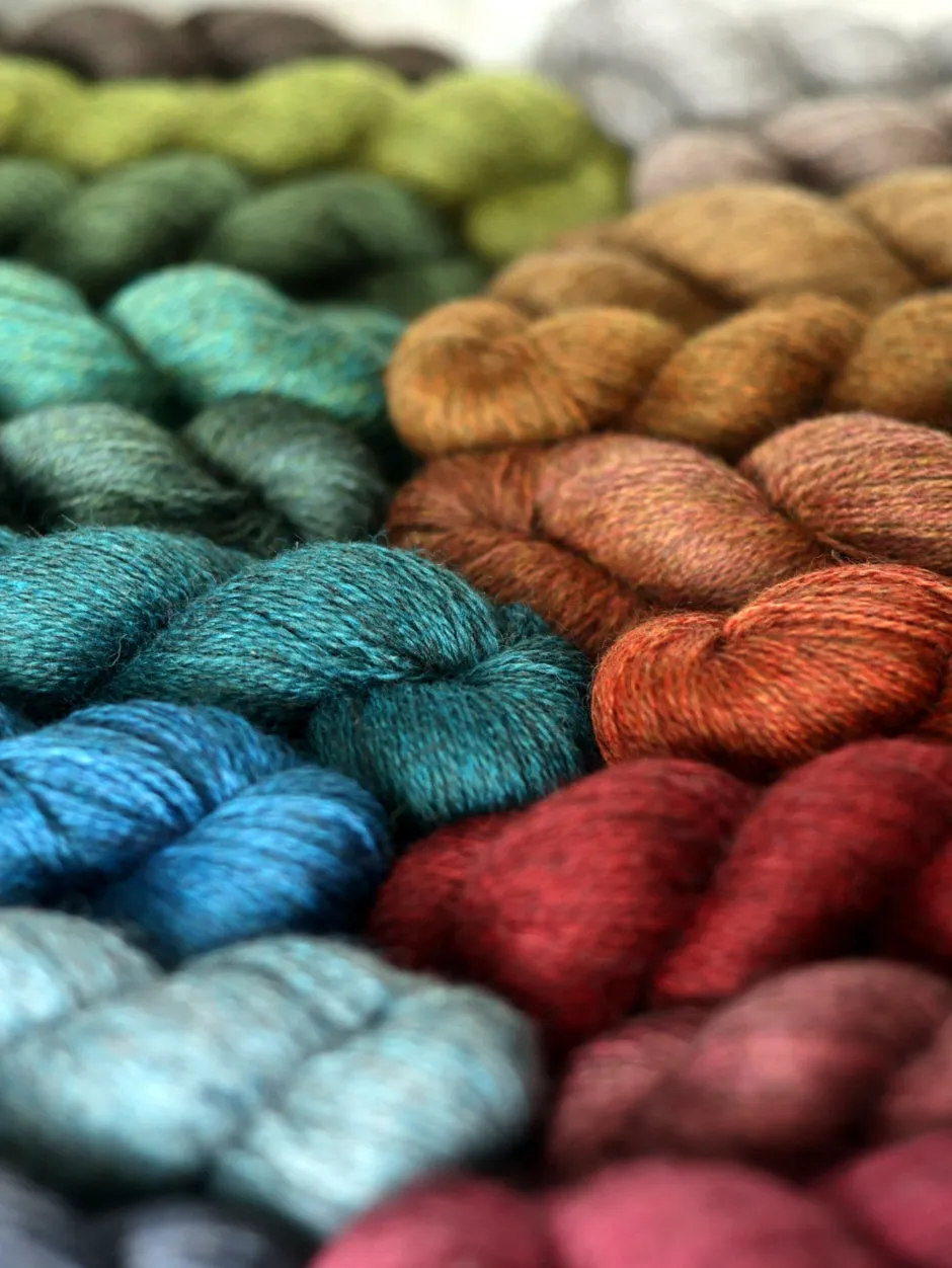 John Arbon Harvest Hues 4ply Wolle Silver Birch 100g meliert