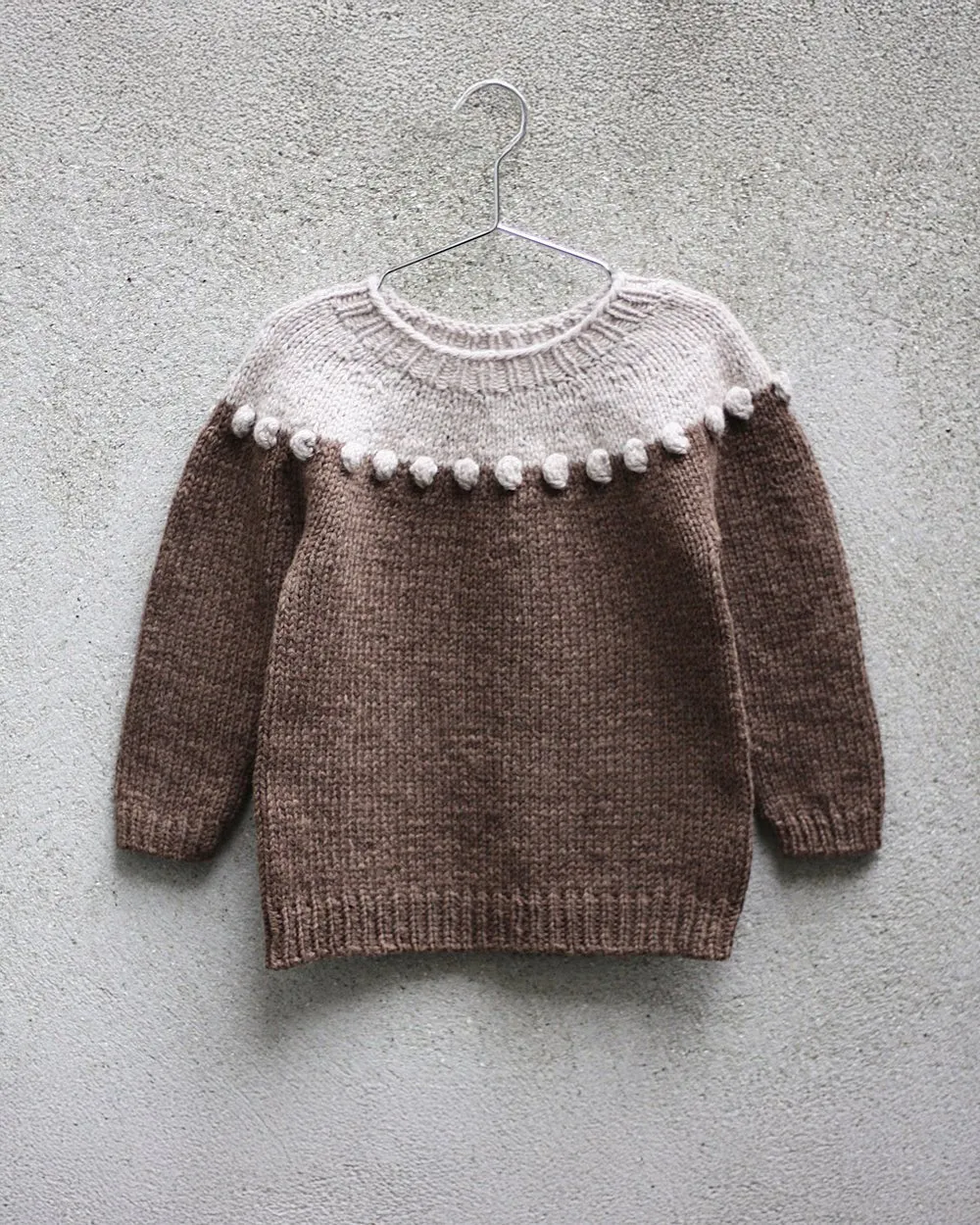 Knitting for Olive Pearls-on-a-string Strickanleitung Kinderpullover deutsch