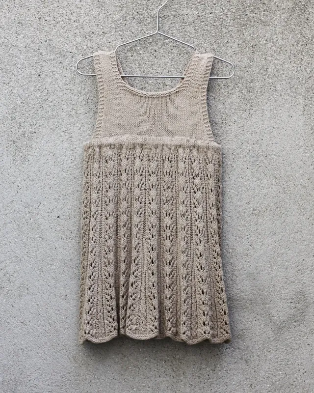 Knitting for Olive Summer Lace Dress Anleitung Deutsch Lochmuster