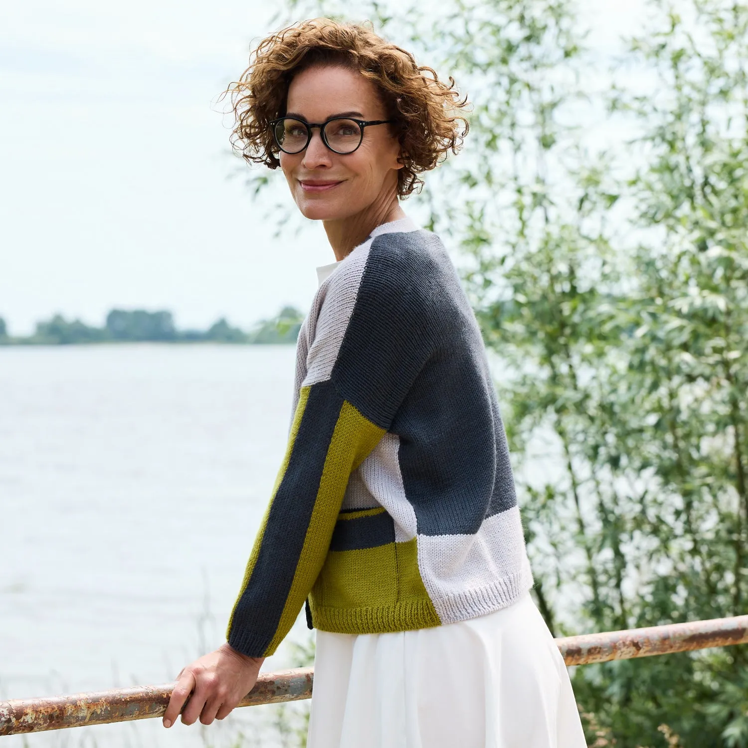 Rosy Green Wool Forest Crossing Strickanleitung Cardigan PDF Intarsien
