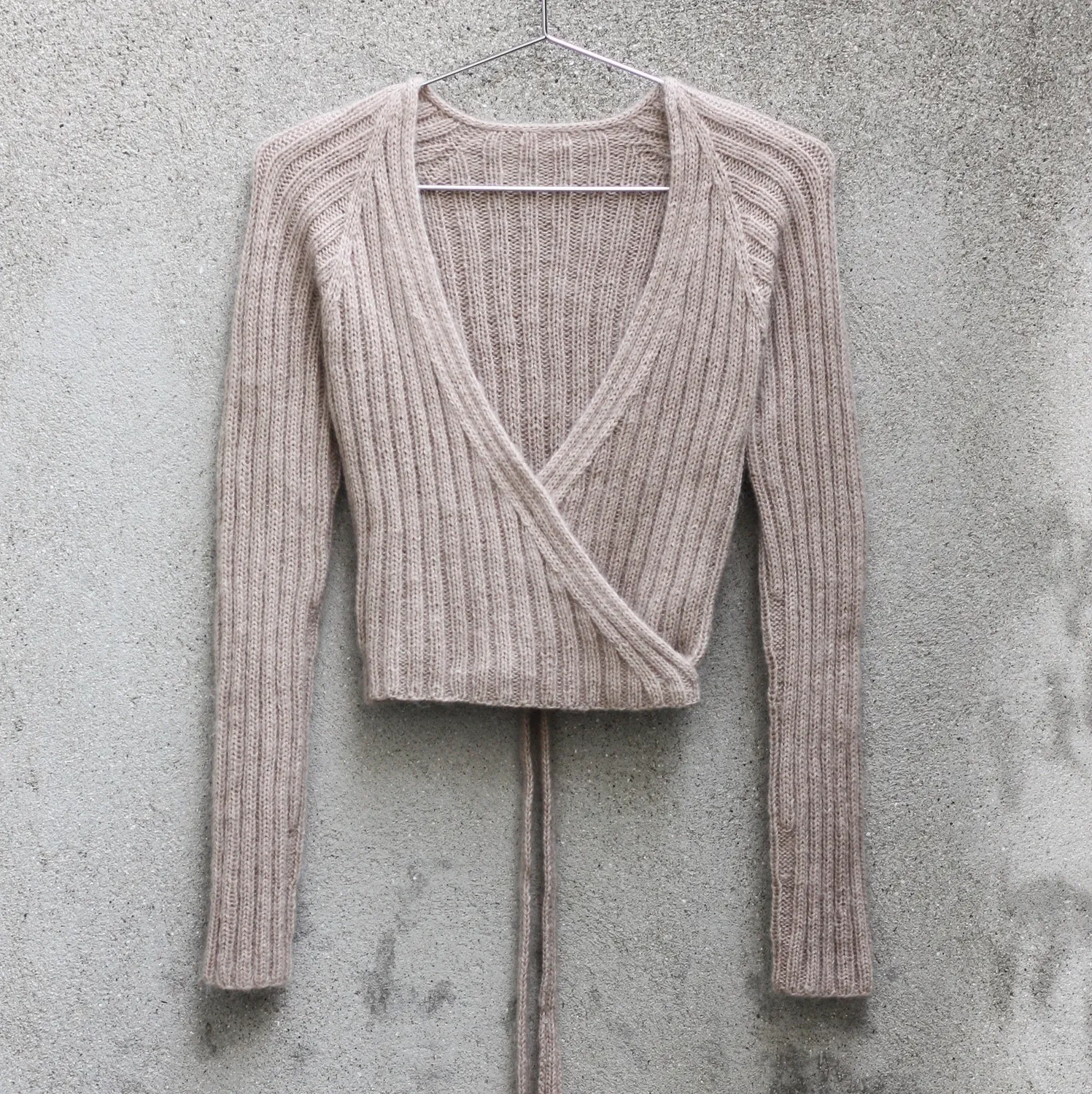 Knitting for Olive Darling Wrap Strickanleitung Wickeljacke Deutsch Rippe