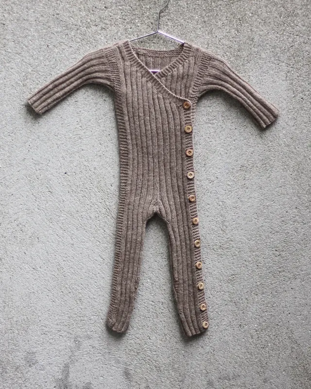 Knitting for Olive Ribbed Jumpsuit Anleitung Deutsch 1-18 Monate