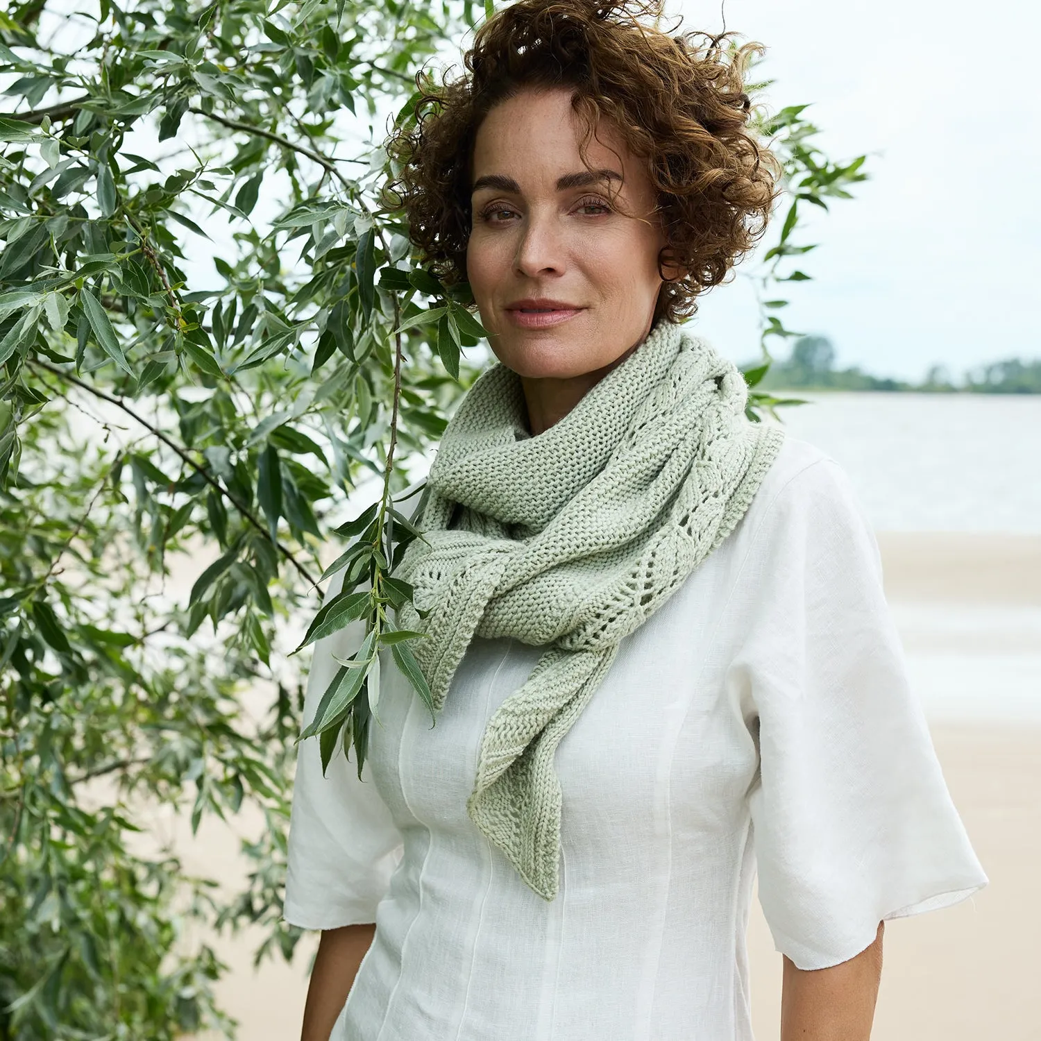 Rosy Green Wool Leaflight Tuch Strickanleitung Download