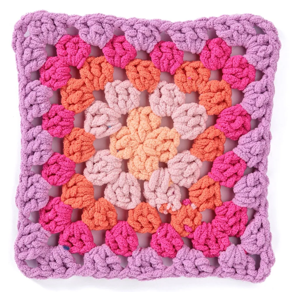 Bernat All In One Blanket Granny Chenillegarn Farbwechsel
