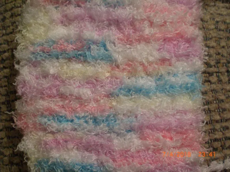 Bernat Pipsqueak Garn Flauschgarn Babydecke Chenille
