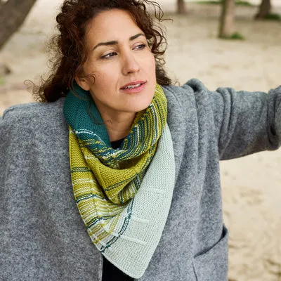 Rosy Green Wool Canto Cowl Strickanleitung Dreifarbig