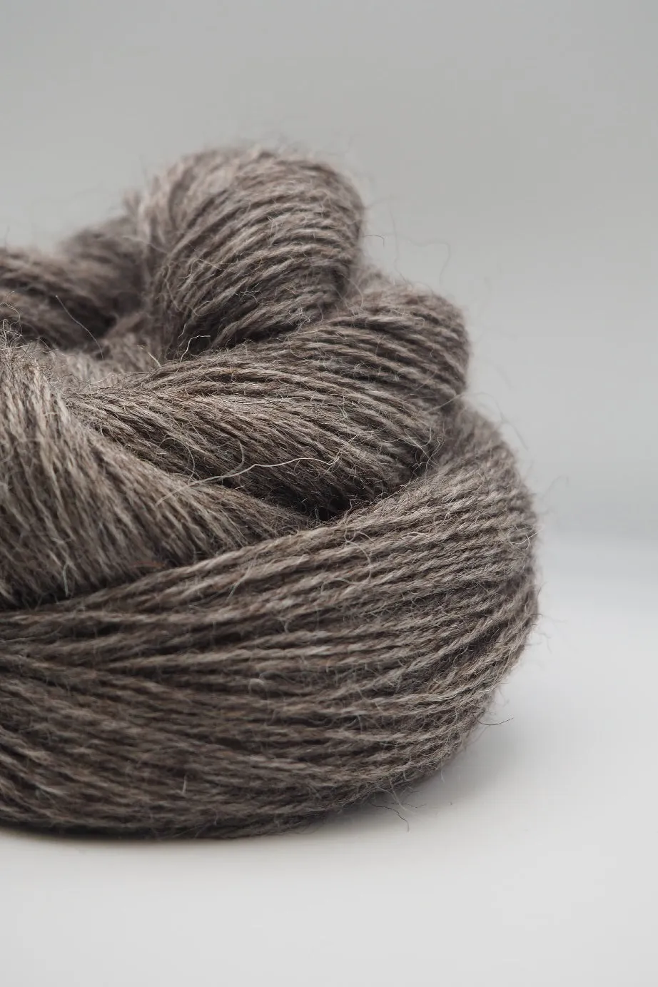 John Arbon Drumblebee Socks Strickset Drumble Gelb Zopf