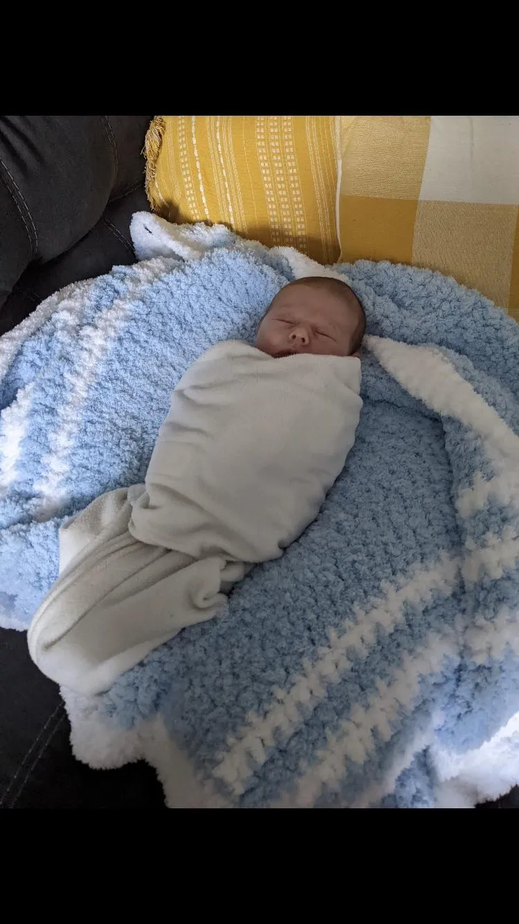 Bernat Pipsqueak Garn Flauschgarn Babydecke Chenille
