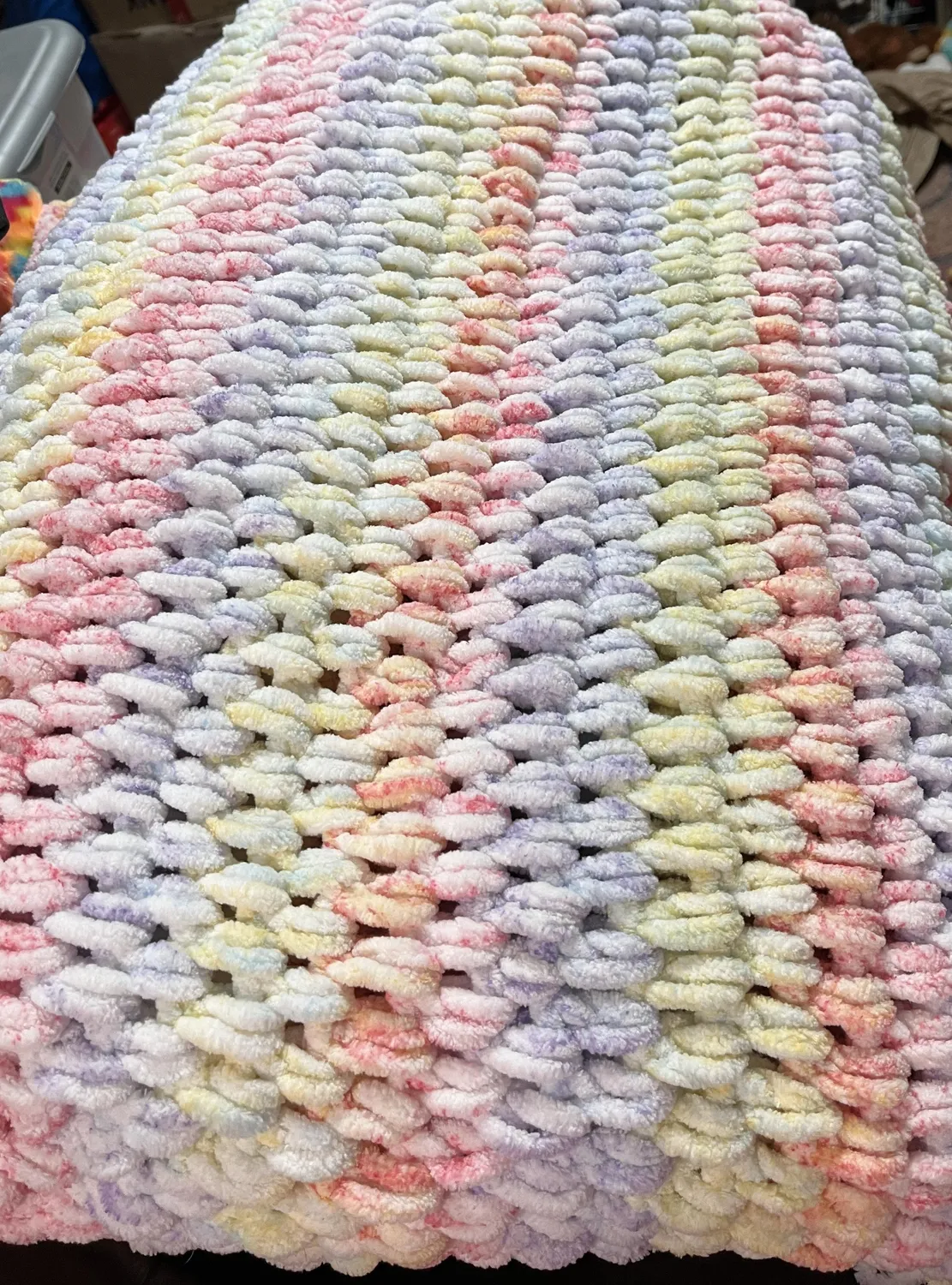Bernat Blanket Ethereal Stripes Chenillegarn 300g gesprenkelt