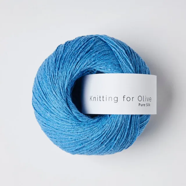 Knitting for Olive Pure Silk Poppy Blue Garn 50g himmelblau