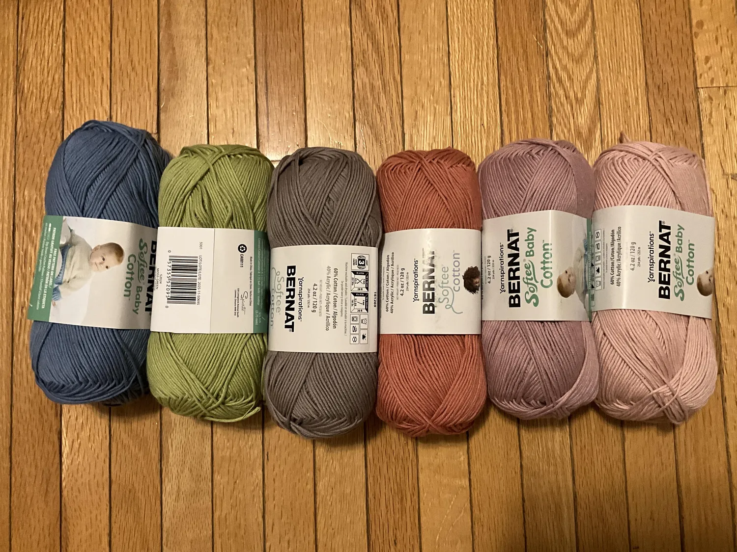 Bernat Softee Baby Wollset Box Taupe Coral 6-farbig