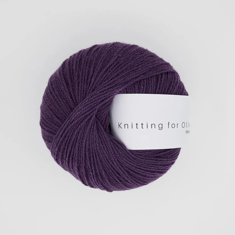 Knitting for Olive Merino Wolle Plum Aubergine 250m