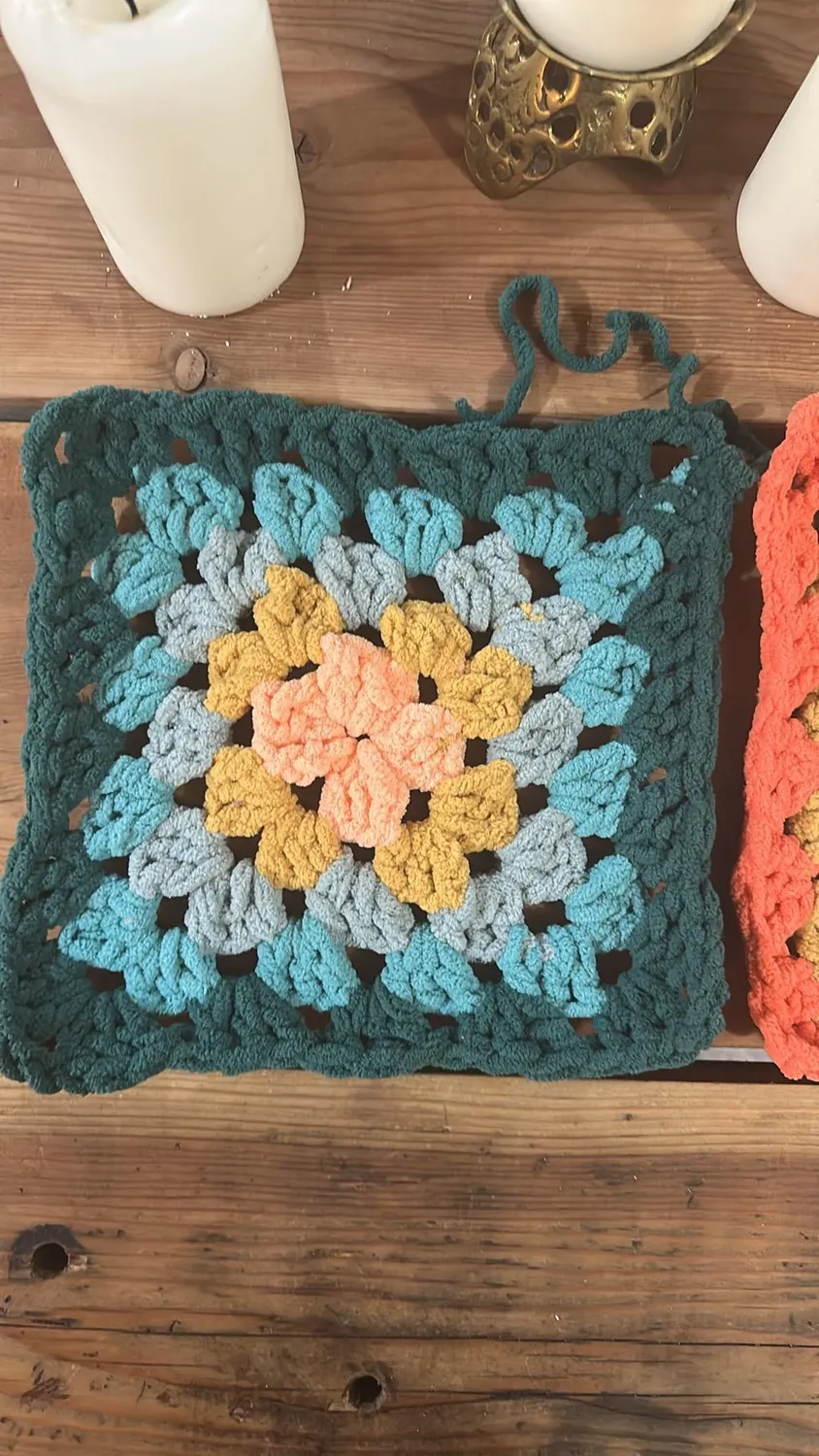 Bernat All In One Blanket Granny Chenillegarn Farbwechsel