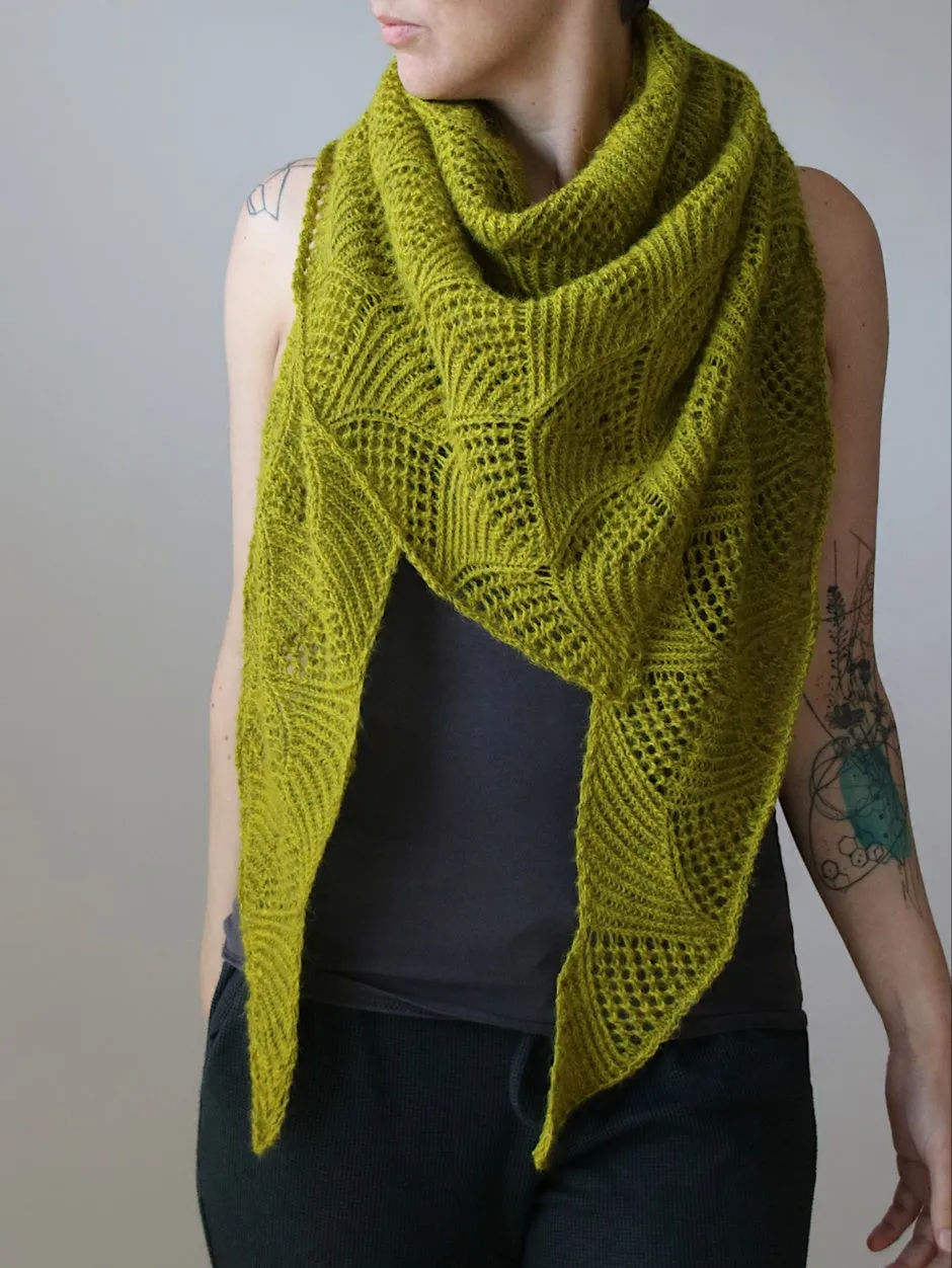 John Arbon Rainshine Shawl Strickkit Appledore DK Golden Knob