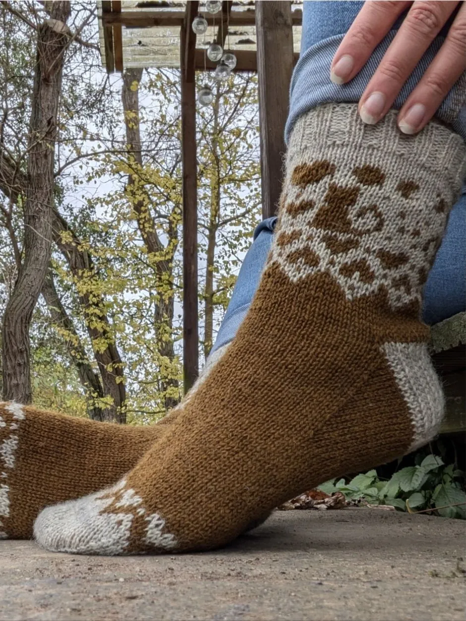John Arbon Cat Love Socks Strickset Fuzzpig Mizzle Socke