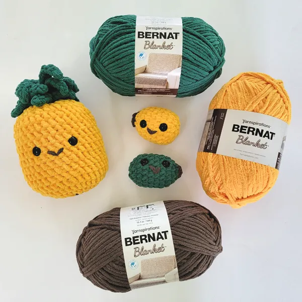 Bernat Blanket Moogly Toy Box Chenillewolle 6 Knäuel