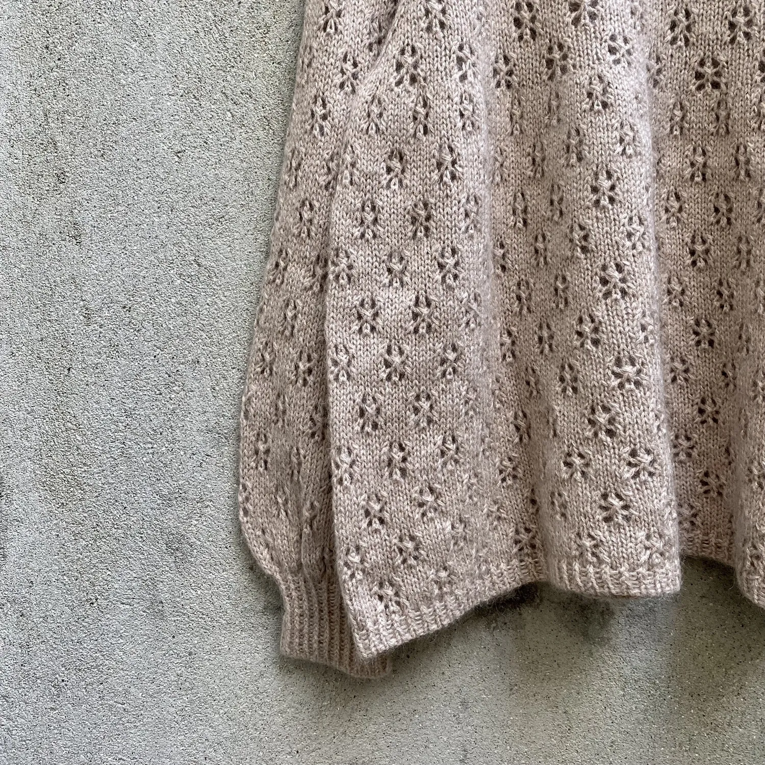 Knitting for Olive Pizza Pullover Strickanleitung Lochmuster deutsch