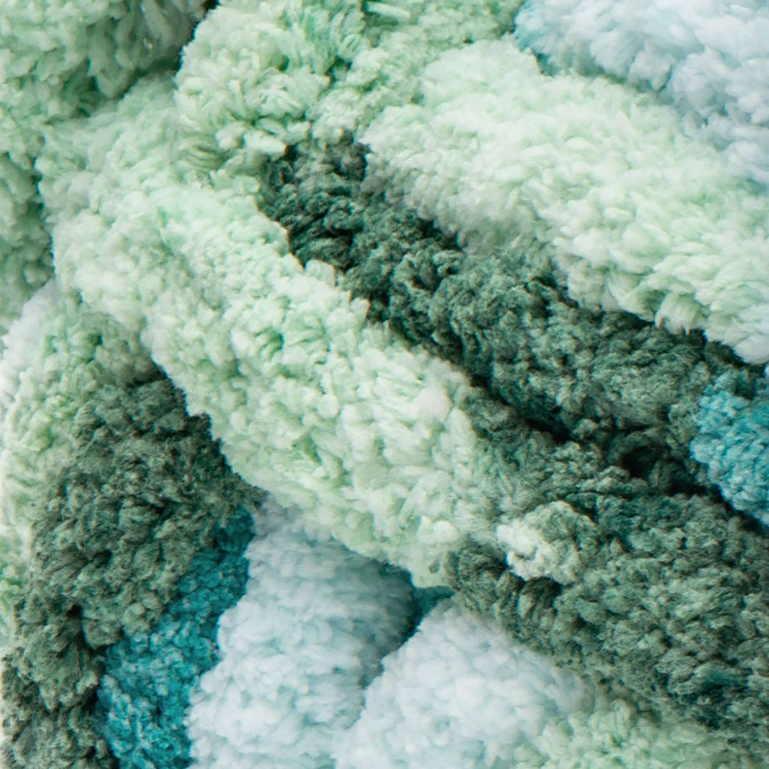 Bernat Blanket Extra Thick Chenillegarn 600g uni