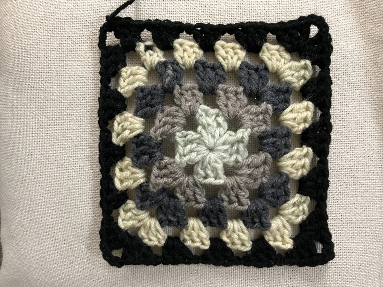 Bernat Blanket Mystery Box Chenillewolle Set